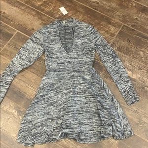 Deep V neckline knitted dress! Medium!!